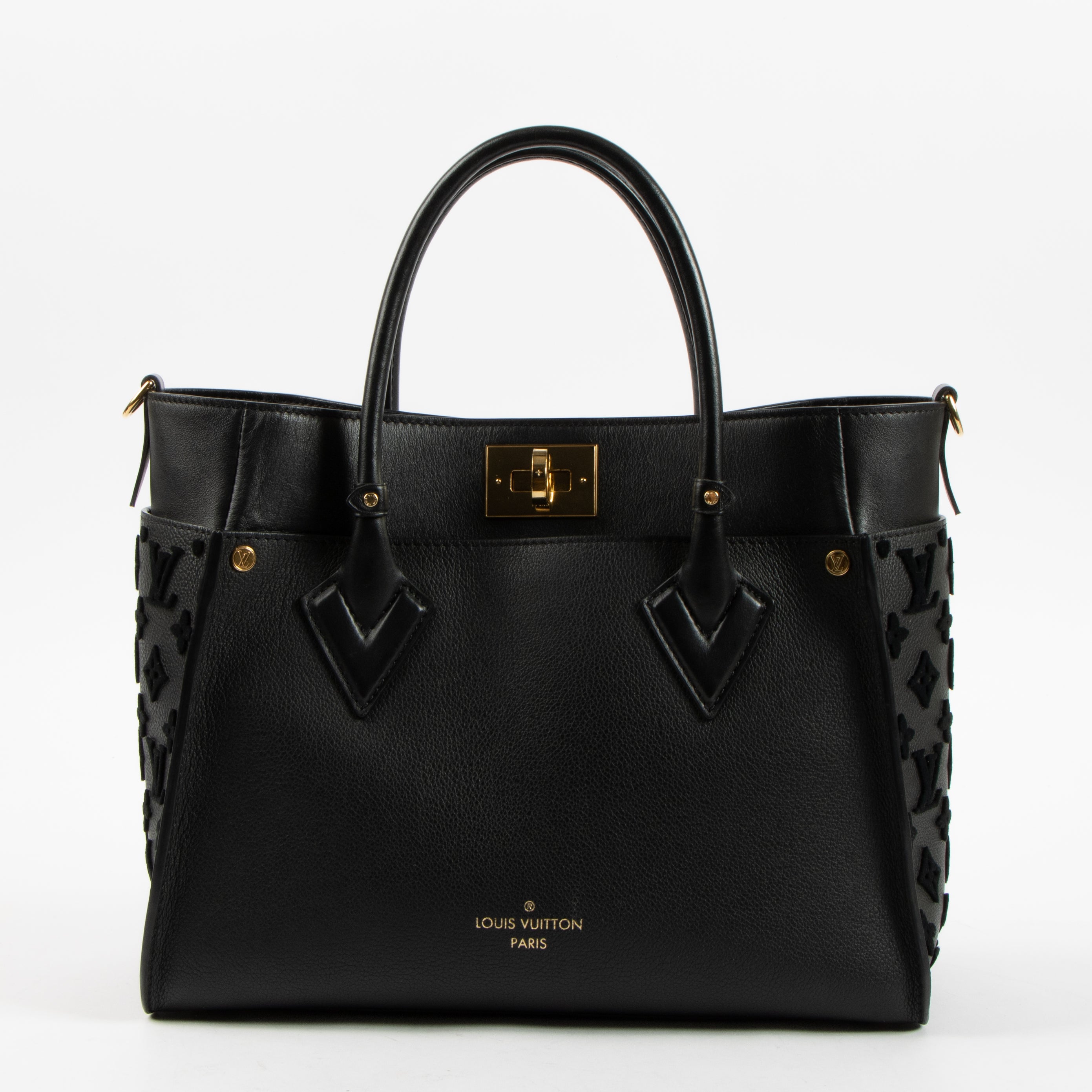 Louis Vuitton Black On My Side MM Bag – Labellov