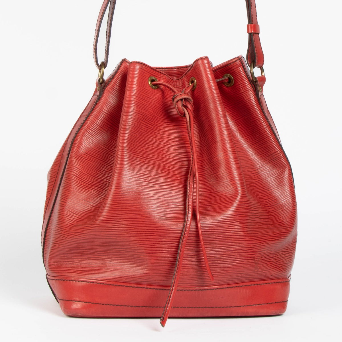 Louis Vuitton Red Epi Leather Noé Bag – Labellov