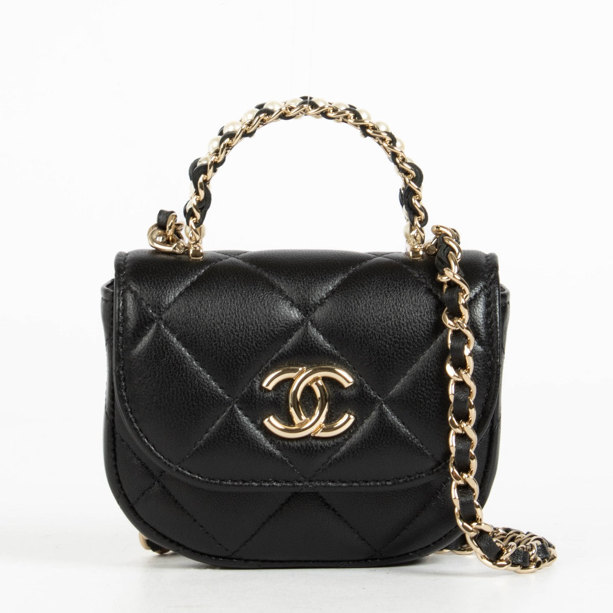 Chanel Black Lambskin Pearl Top Handle Clutch with Chain – Labellov