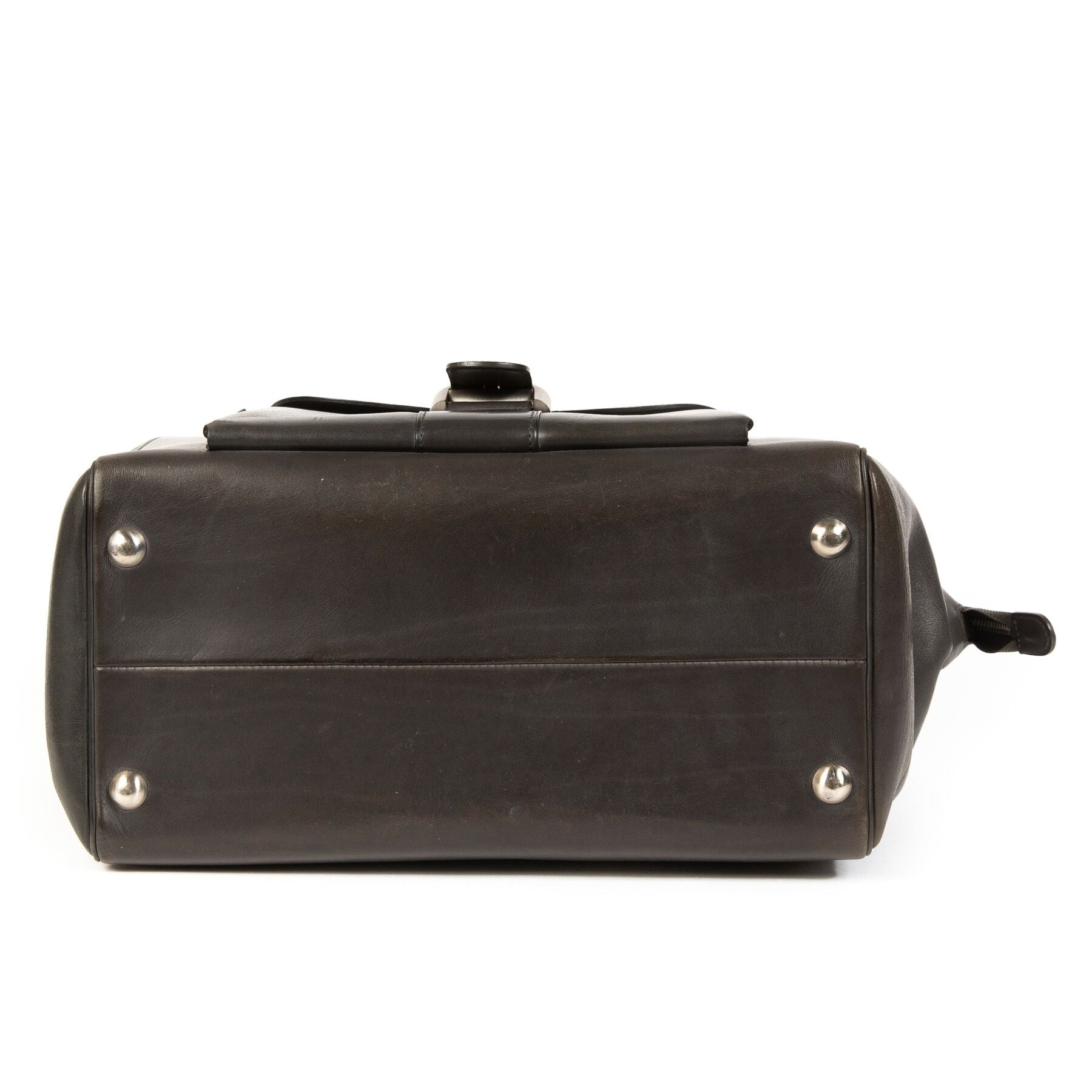 Koop authentieke tweedehands Delvaux tassen met de juiste prijs bij LabelLOV
