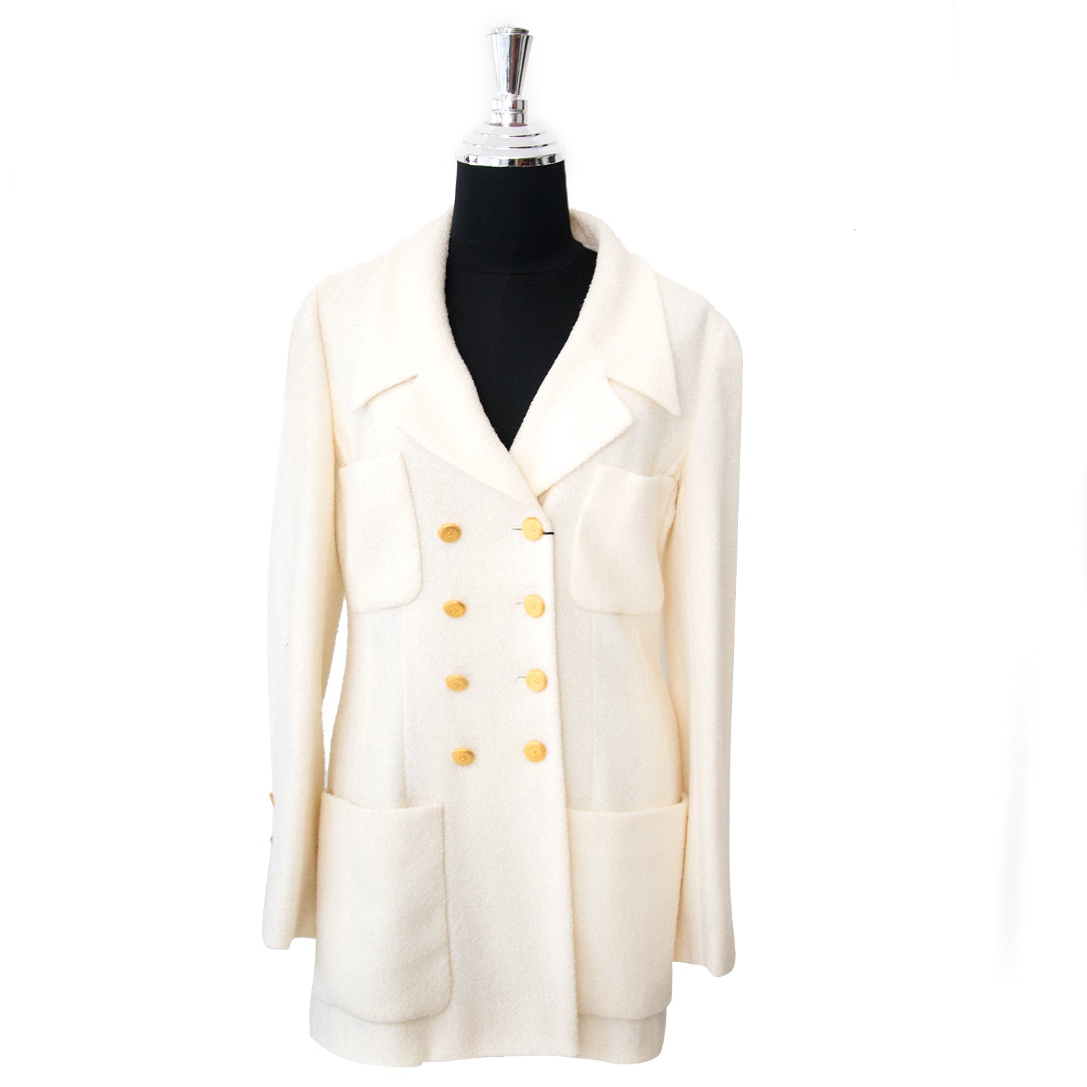 Chanel Beige Woolen Blazer te koop aan de beste prijs online bij Labellov