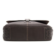 Do you want to buy a Tod's Brown Leather Messenger Bag? Browse the collection of vintage secondhand designer bags for the best price at Labellov