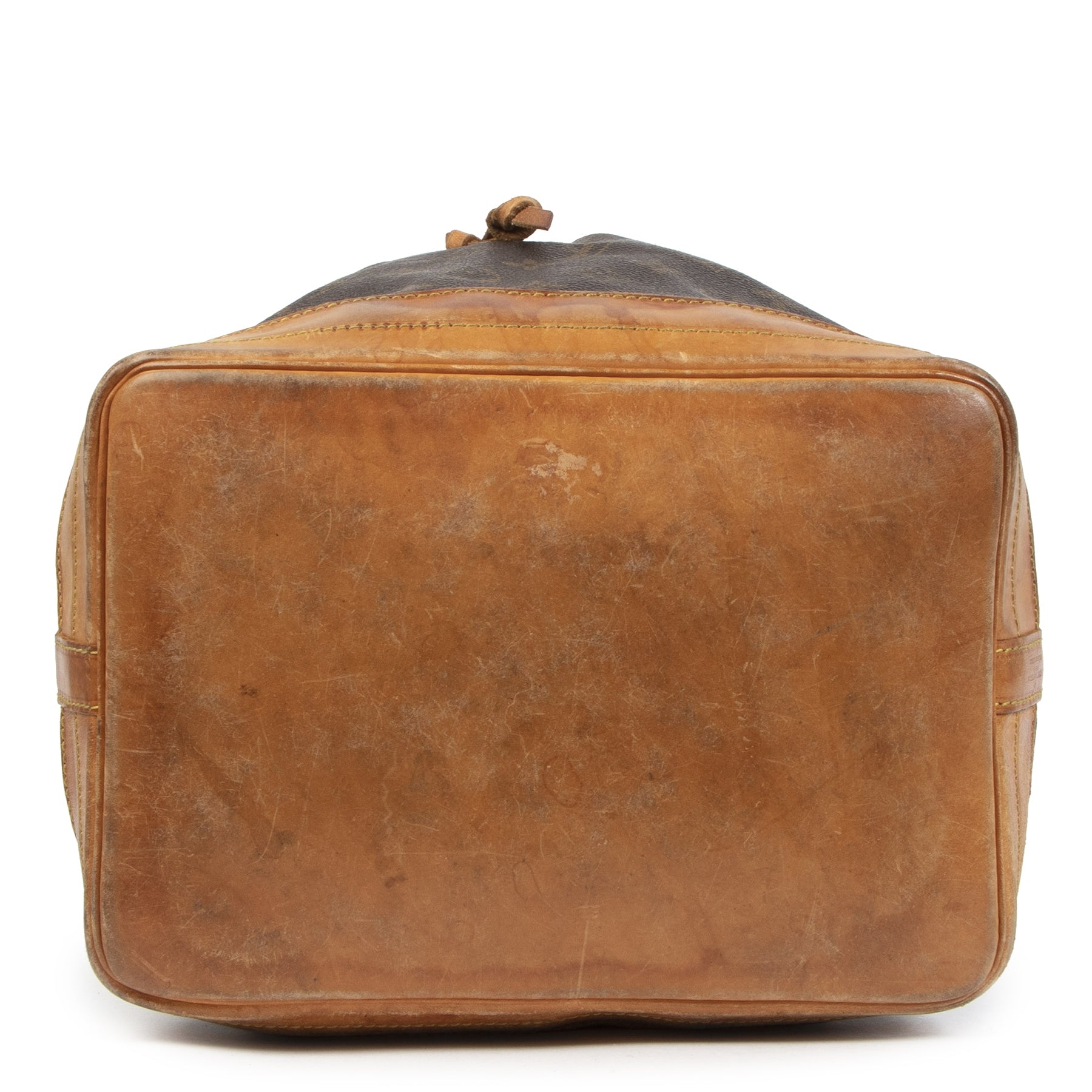 Authentic secondhand Louis Vuitton Monogram Noé Bucket Bag designer bags accessories clothing shoes luxury vintage webshop safe secure online shopping worldwide shipping fashion designer brands