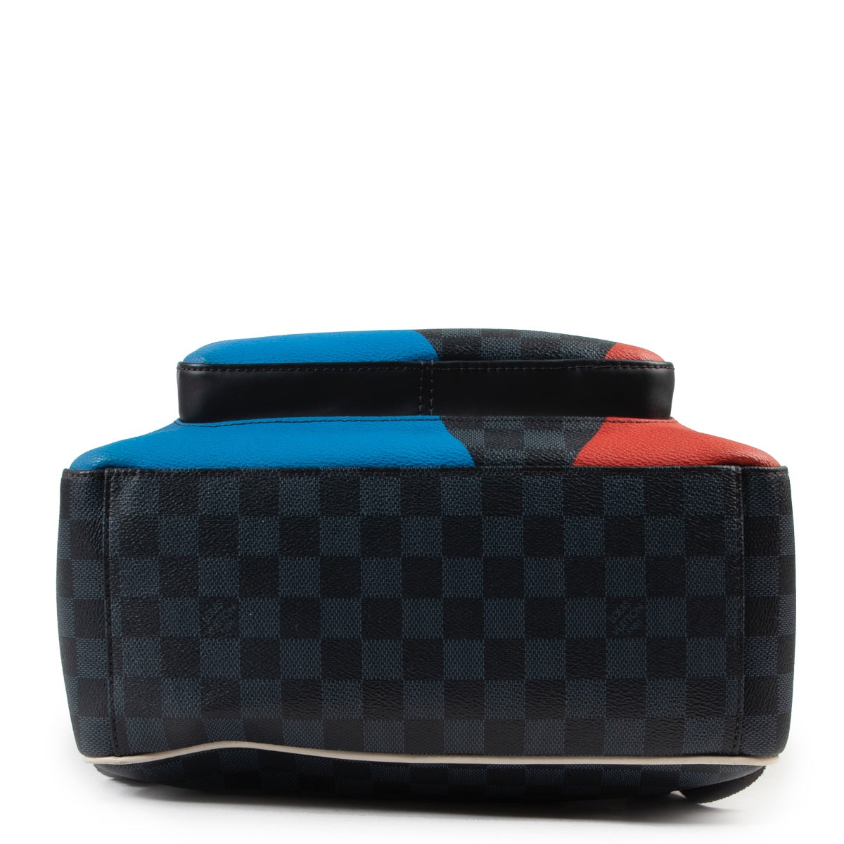 Veilig online kopen van een tweedehands authentieke Louis Vuitton Damier Cobalt America's Cup Regatta Josh rugzak aan de juiste prijs.
