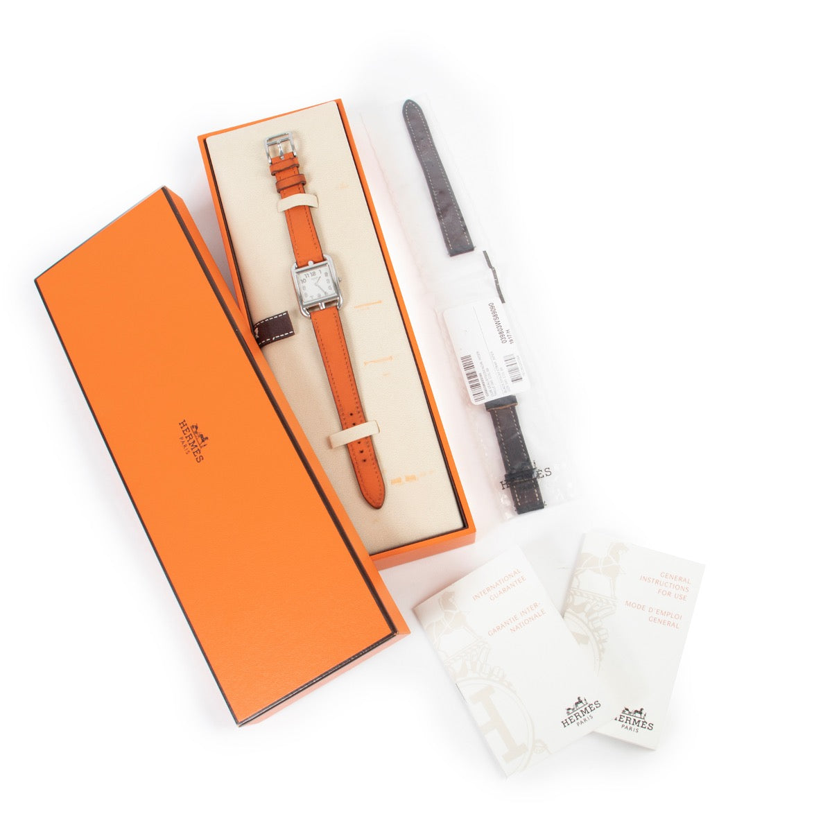 Buy an authentic second hand Hermès Cape Cod PM Orange Watch at Labellov