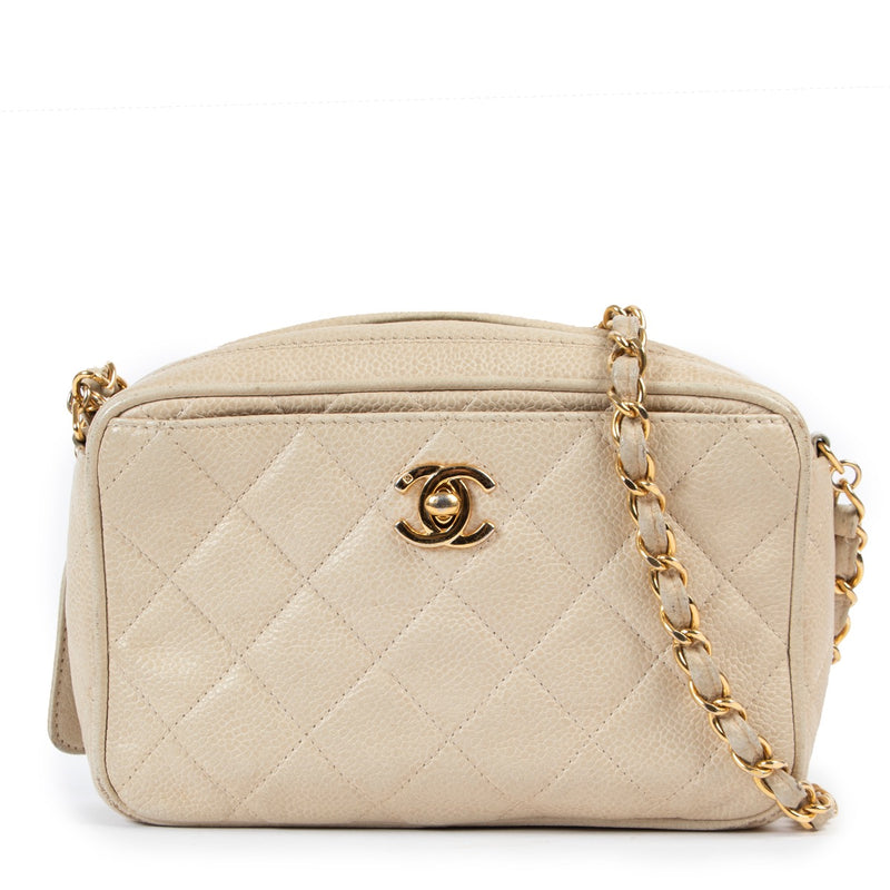 Shop safe online at Labellov in Antwerp this 100% authentic second hand Chanel Beige Quilted Leather Crossbody