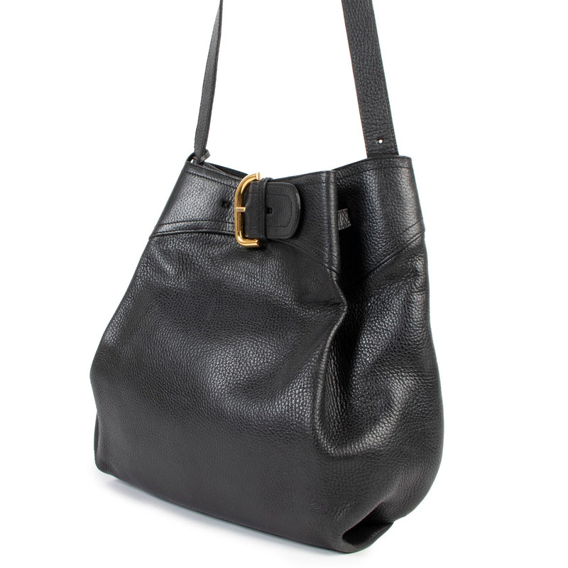 Buy online an authentic second hand Delvaux Black Shoulder Bag in good conditio at Labellov in Antwerp.