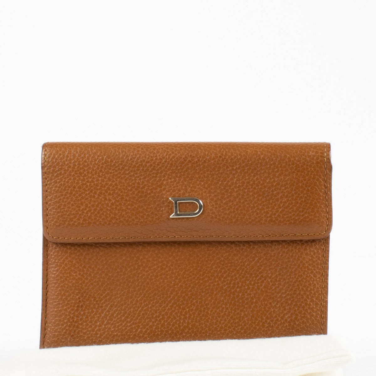 Shop 100% authentic second hand Delvaux Camel Wallet on Labellov.com