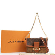 Original Louis Vuitton Monogram Dauphine Shoulder bag in very good condition on Labellov website for 2nd hand designer items