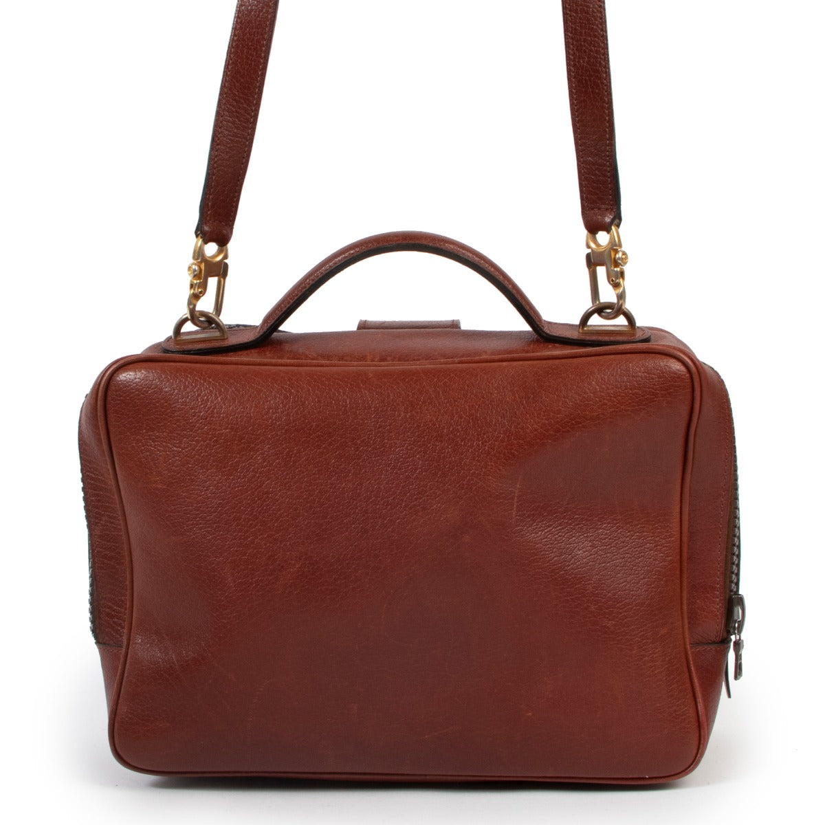 This Delvaux Brown Crossbody is available at Labellov in preloved condition for a reasonable price online or in store. Buy and sell your designer items at Labellov Luxury store.