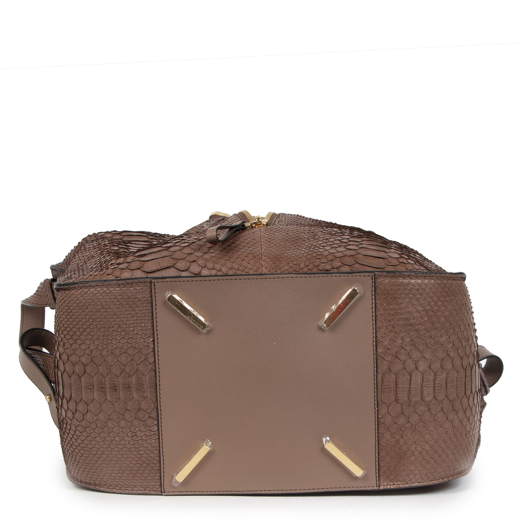 Buy authentic secondhand Loewe Hammock Brown Python Large Tote Bag at the right price at LabelLOV vintage webshop. Safe and secure online shopping. Koop authentieke tweedehands Loewe Hammock Brown Python Large Tote Bag met de juiste prijs bij LabelLOV