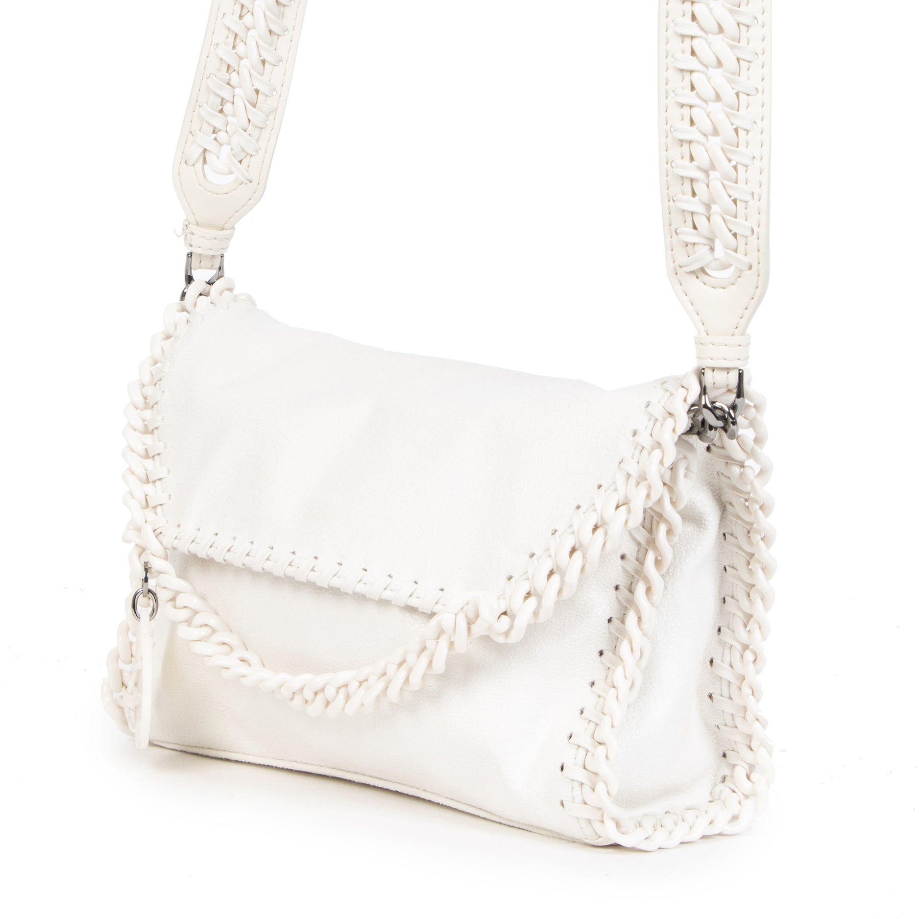Buy authentic secondhand Stella McCartney White Falabella Candy Mini shoulder bag at the right price at LabelLOV vintage webshop. Safe and secure online shopping. Koop authentieke tweedehands Stella McCartney White Falabella Candy Mini shoulder bag met de