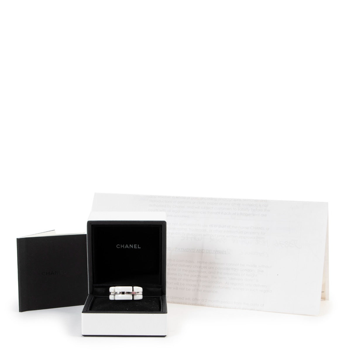 Shop authentic second hand designer vintage luxury Chanel Ultra White Ceramic 18K White Gold Ring at Labellov.