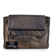 Buy authentic secondhand Chanel Paris-Salzburg Quilted Flap Metallic Lambskin And Pony Hair Large Shoulder Bag at the right price at LabelLOV vintage webshop. Safe and secure online shopping. Koop authentieke tweedehands CChanel Paris-Salzburg Quilted Fla
