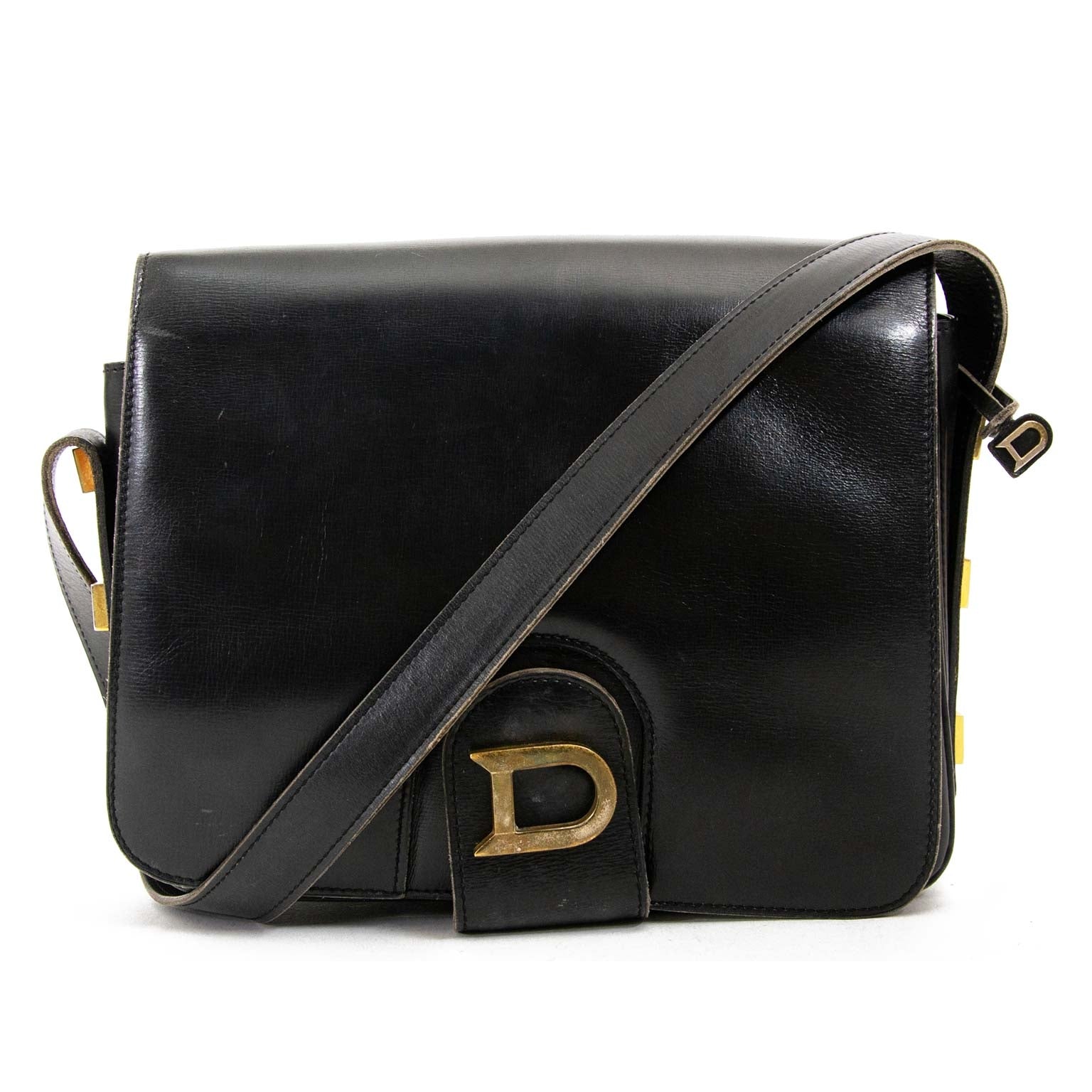delvaux black leather bag now for sale at labellov vintage fashion webshop belgium