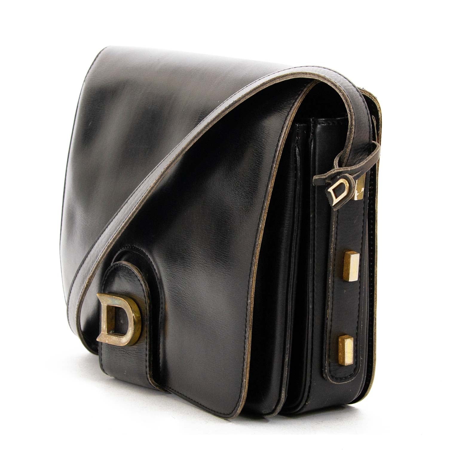 delvaux black leather bag now for sale at labellov vintage fashion webshop belgium