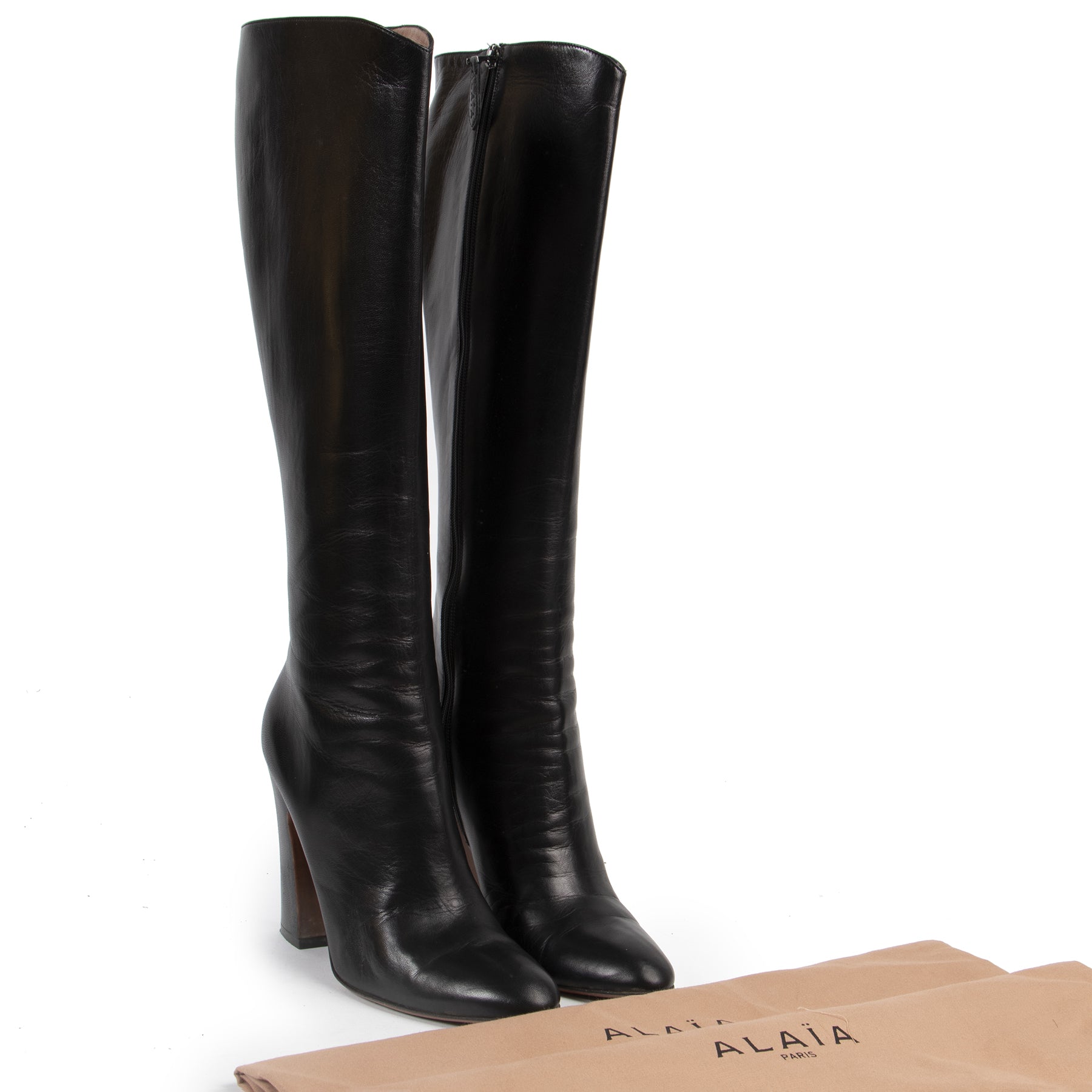 Authentic secondhand Alaïa designer boots luxury vintage webshop fashion safe secure online shopping