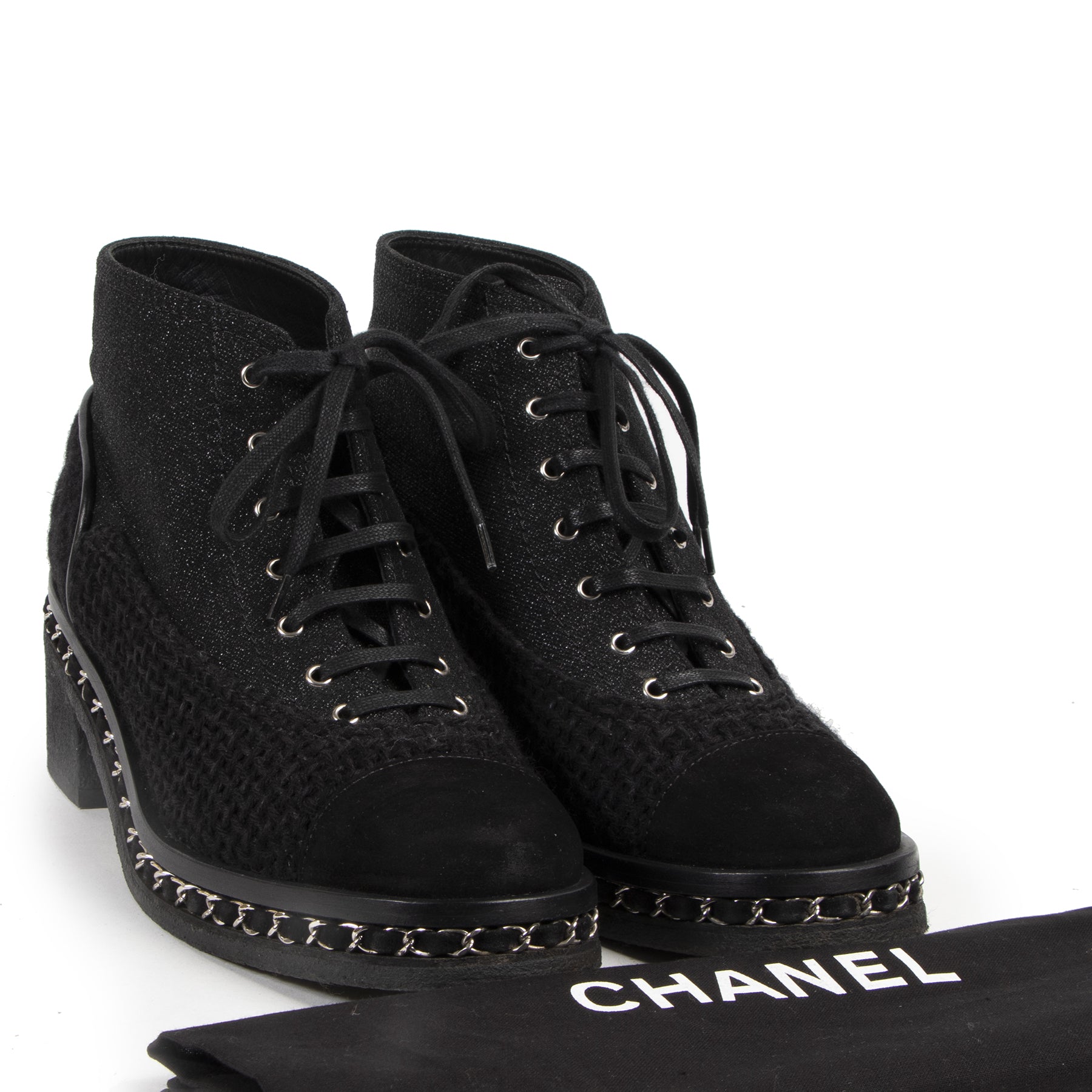 Authentieke tweedehands Chanel schoenen veilig online winkelen LabelLOV vintage webshop Antwerpen België mode fashion