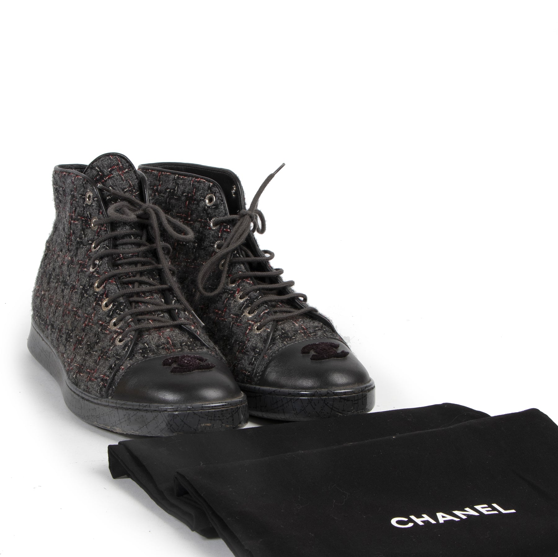 Authentic secondhand Chanel shoes webshop vintage LabelLOV safe and secure online shopping designer luxury fashion