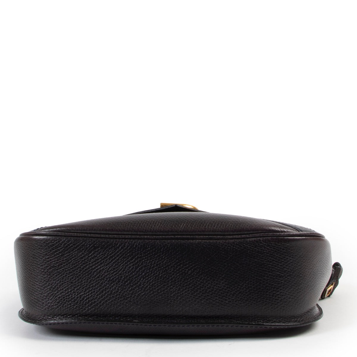 Shop safe online brown Delvaux crossbody bag. Brown Delvaux crossbody bag in good condition, Preloved Delvaux bag in good condition.