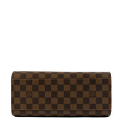 Shop safe online at Labellov in Antwerp, Brussels and Knokke this 100% authentic second hand Louis Vuitton Damier Ebene Triana Bag