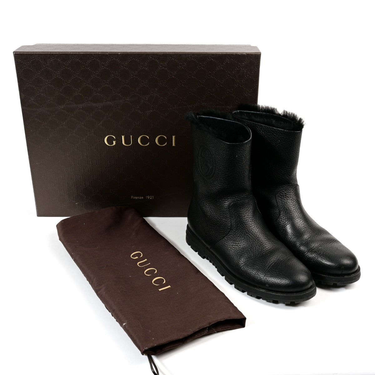 Buy authentic second-hand Gucci Black Leather Boots in very good condition at Labellov Antwerp.