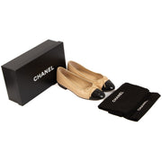 Chanel Two-Tone Beige Black Ballerina Flats - size 37 for the best price at Labellov secondhand luxury in Antwerp. We buy and sell your preloved and brand new designer bags.