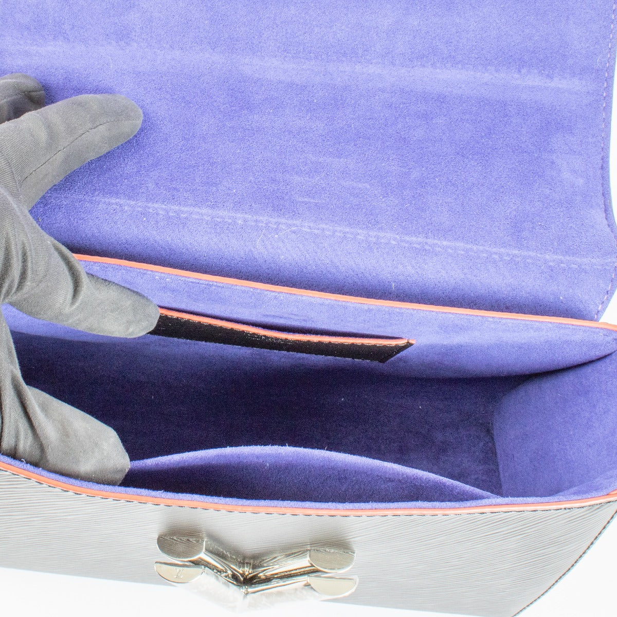 Louis Vuitton Sac Twist MM en cuir Épi noir
