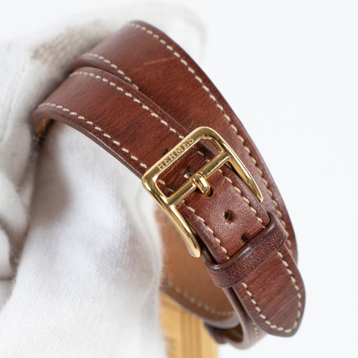 Shop safe online at Labellov in Antwerp this 100% authentic second hand Hermès Brown Kelly Watch