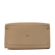 Shop safe online at Labellov in Antwerp, Brussels and Knokke this 100% authentic second hand Fendi Beige Canvas Large Sunshine Tote Bag