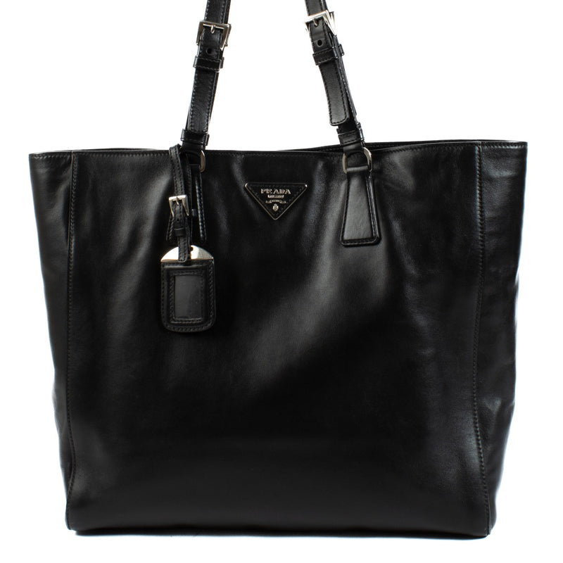 shop 100% authentic second hand Prada Black City Calf Shopper on Labellov.com