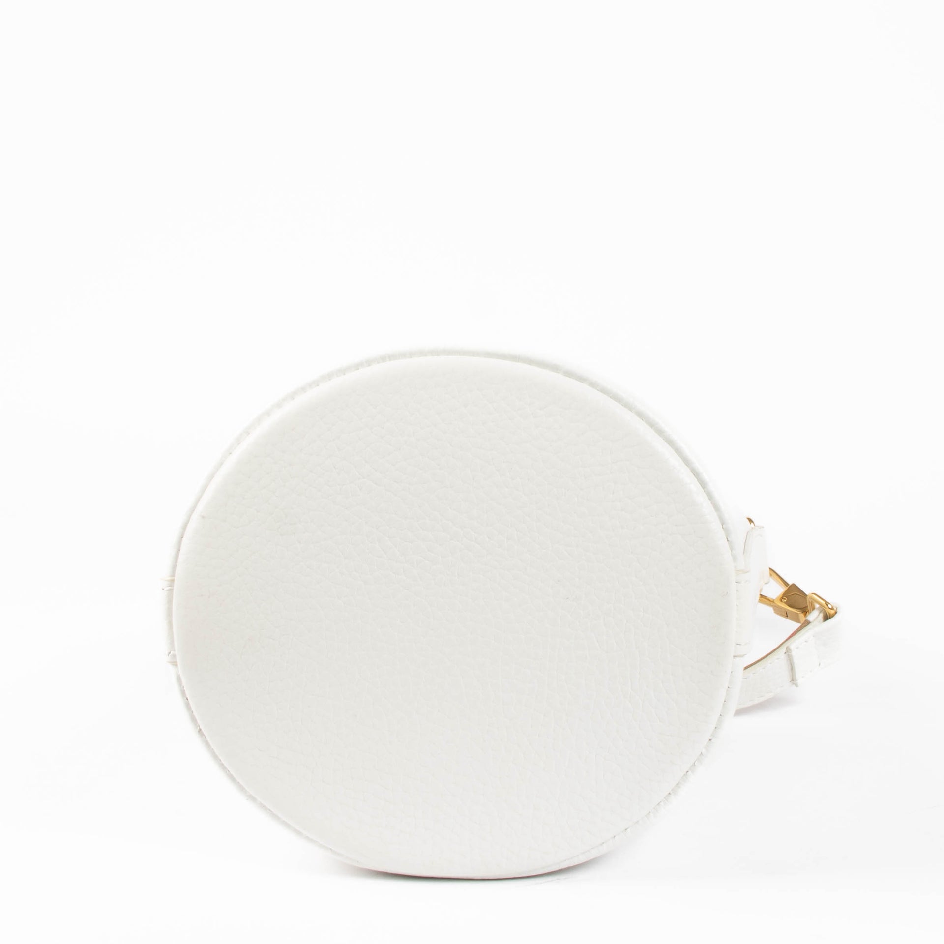 Shop this authentic Burberry White Small Bucket Bag pre-loved on Labellov.com 