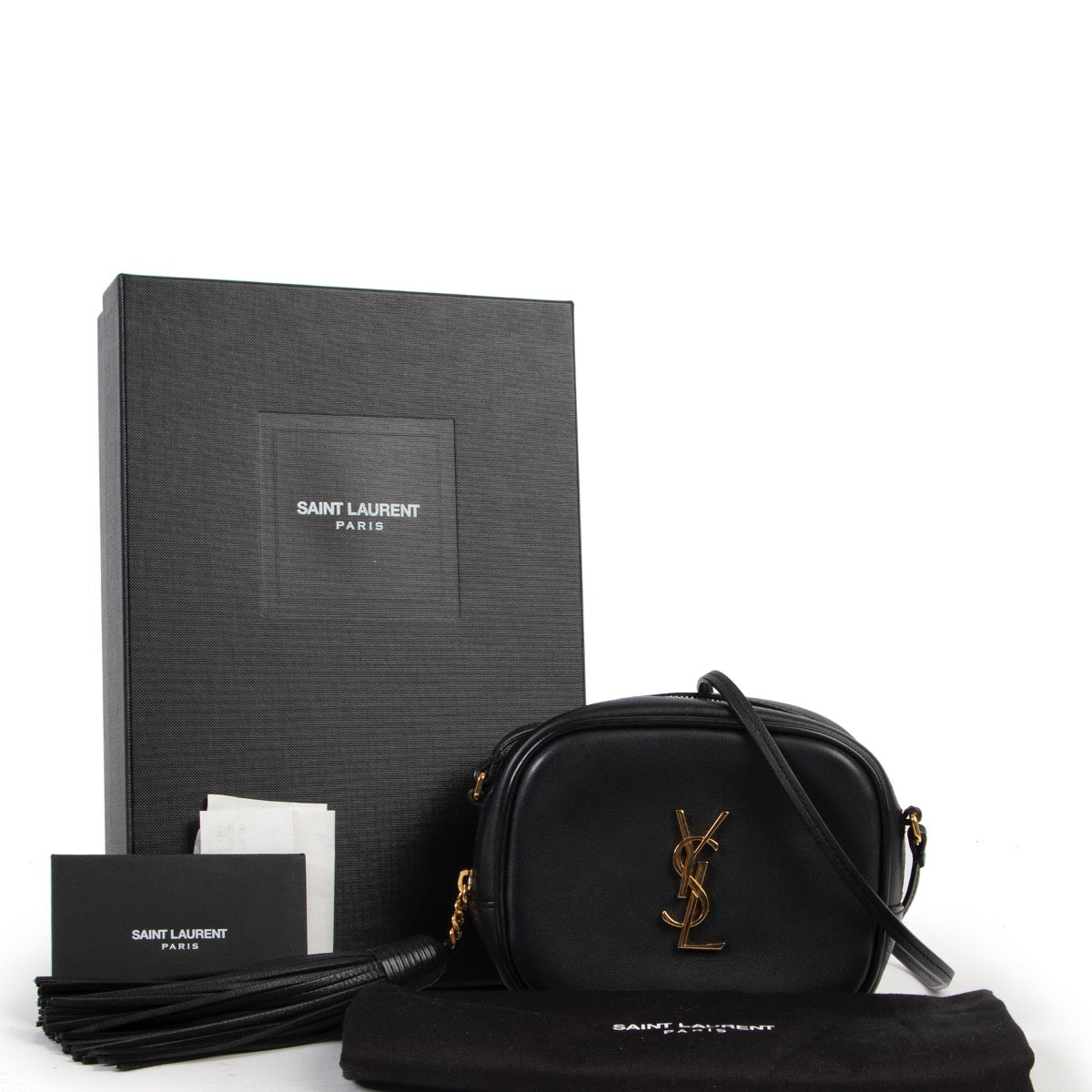 Shop safe online 100% authentic second hand Saint Laurent Black Lou Crossbody Bag in very good, excellent condition at the right price at Labellov in Antwerp.