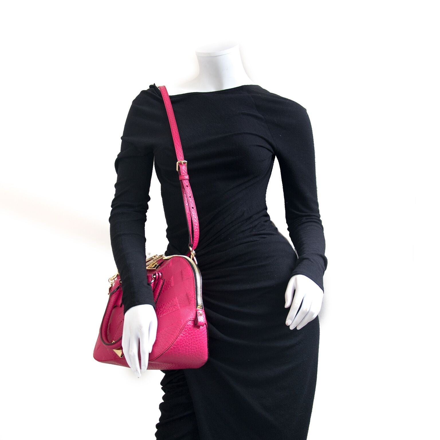 secondmain Burberry Orchard Pink Embossed Leather Bag en vendre sur labellov