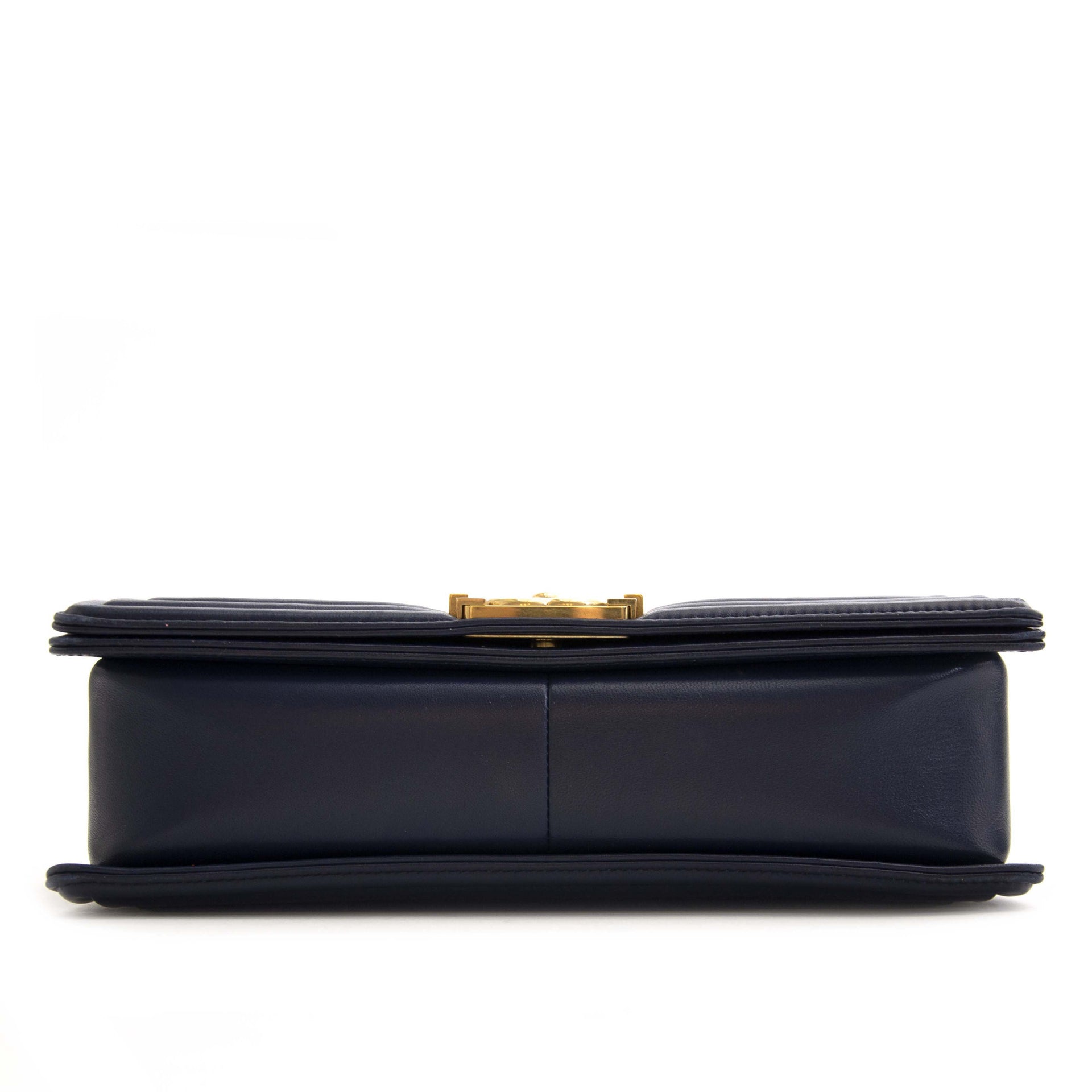 Chanel Blue New Medium Boy Bag 2dehands voor de beste prijs
