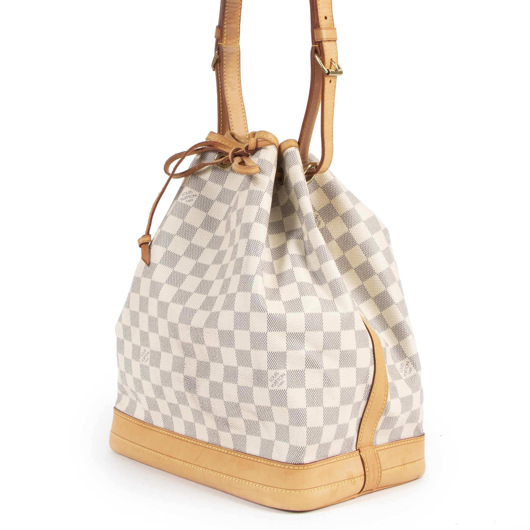 Louis Vuitton Noé Damier Azur for the best price at labellov secondhand luxury
