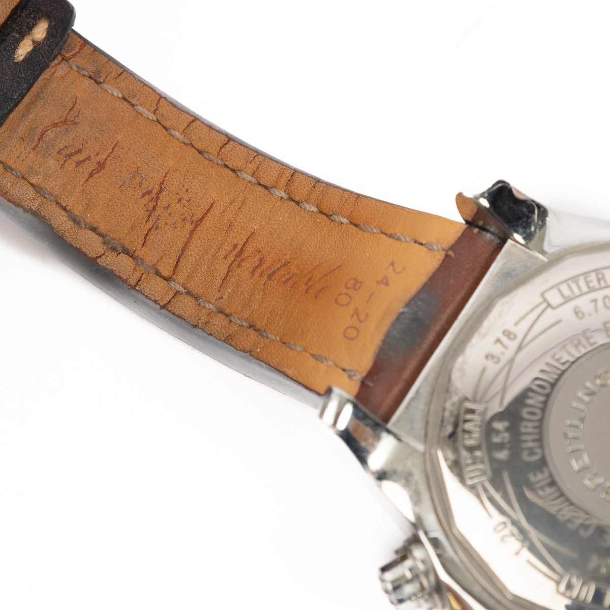 Shop safe online at Labellov this 100% authentic second hand Breitling Steel Super Avenger Watch