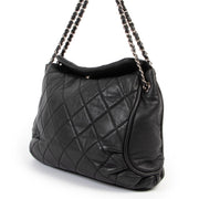 Buy this Chanel Black Shoulder Bag for a reasonable price in good condition online or in store at Labellov Antwerp