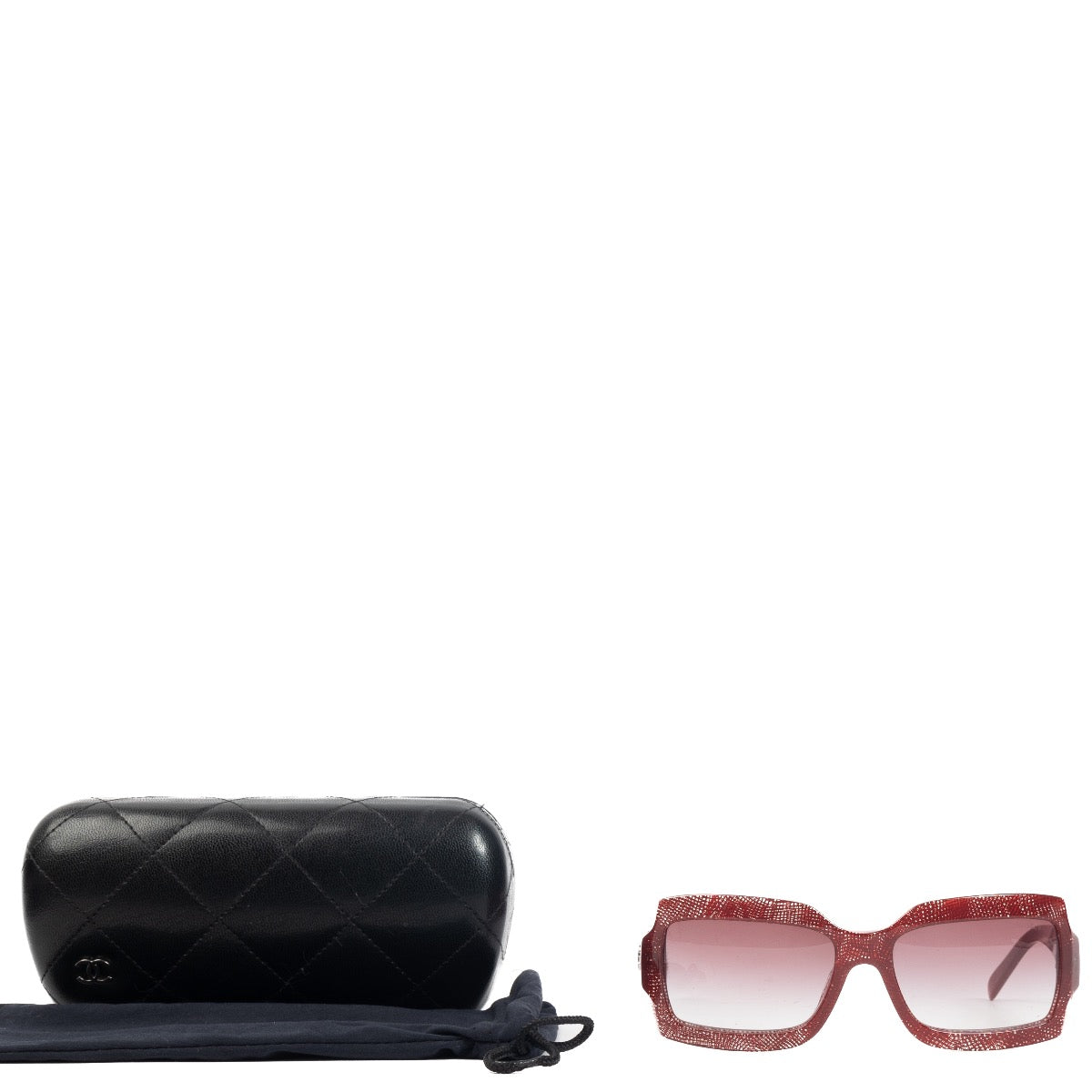 Shop safe online at Labellov in Antwerp, Brussels and Knokke these 100% authentic second hand Chanel Red Acetate Sunglasses