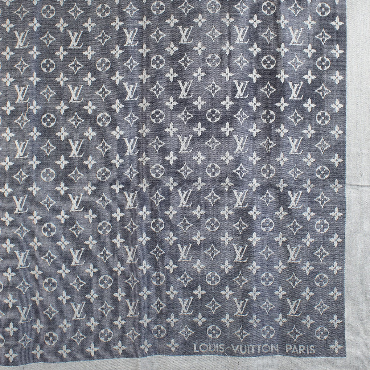shop 100% authentic second hand Louis Vuitton Denim Classic Shawl on Labellov.com