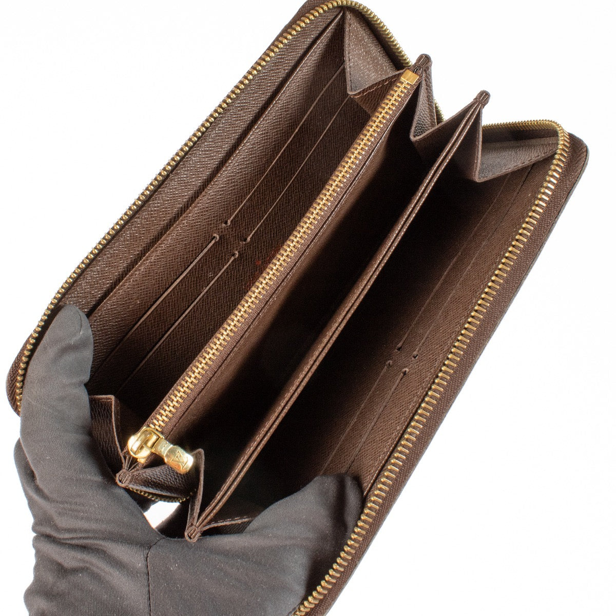 shop 100% authentic second hand Louis Vuitton Damier Ebene Zippy Wallet on Labellov.com