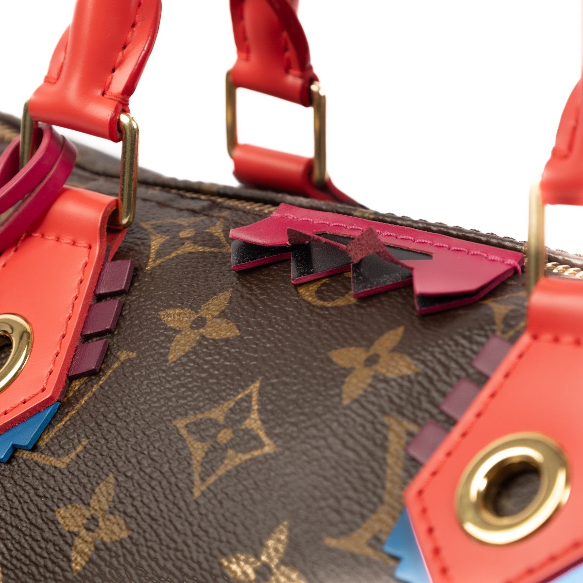 Shop safe online at Labellov in Antwerp, Brussels and Knokke this 100% authentic second hand Louis Vuitton Monogram Limited Edition Totem Speedy 30