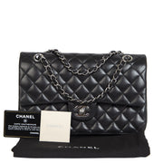 Chanel Medium Classic Black Quilted Double Flap Lambskin Bag te koop bij Labellov tweedehands luxe