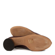 Shop safe online at Labellov in Antwerp, Brussels and Knokke this 100Celine Burgundy Leather Elliptic Pumps - size 38,5
