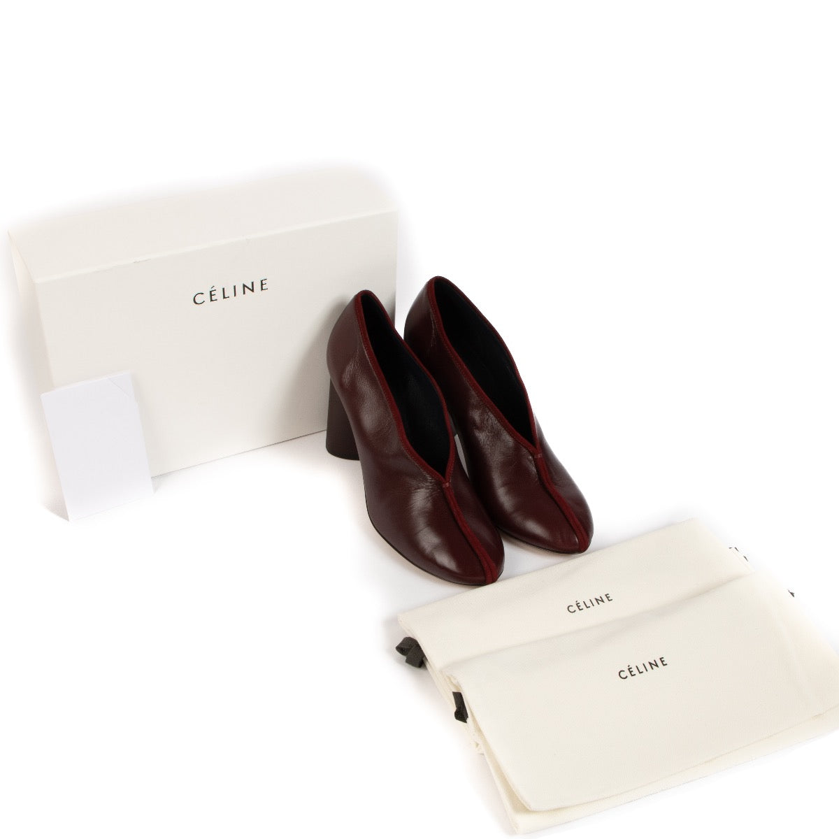 Shop safe online at Labellov in Antwerp, Brussels and Knokke this 100Celine Burgundy Leather Elliptic Pumps - size 38,5