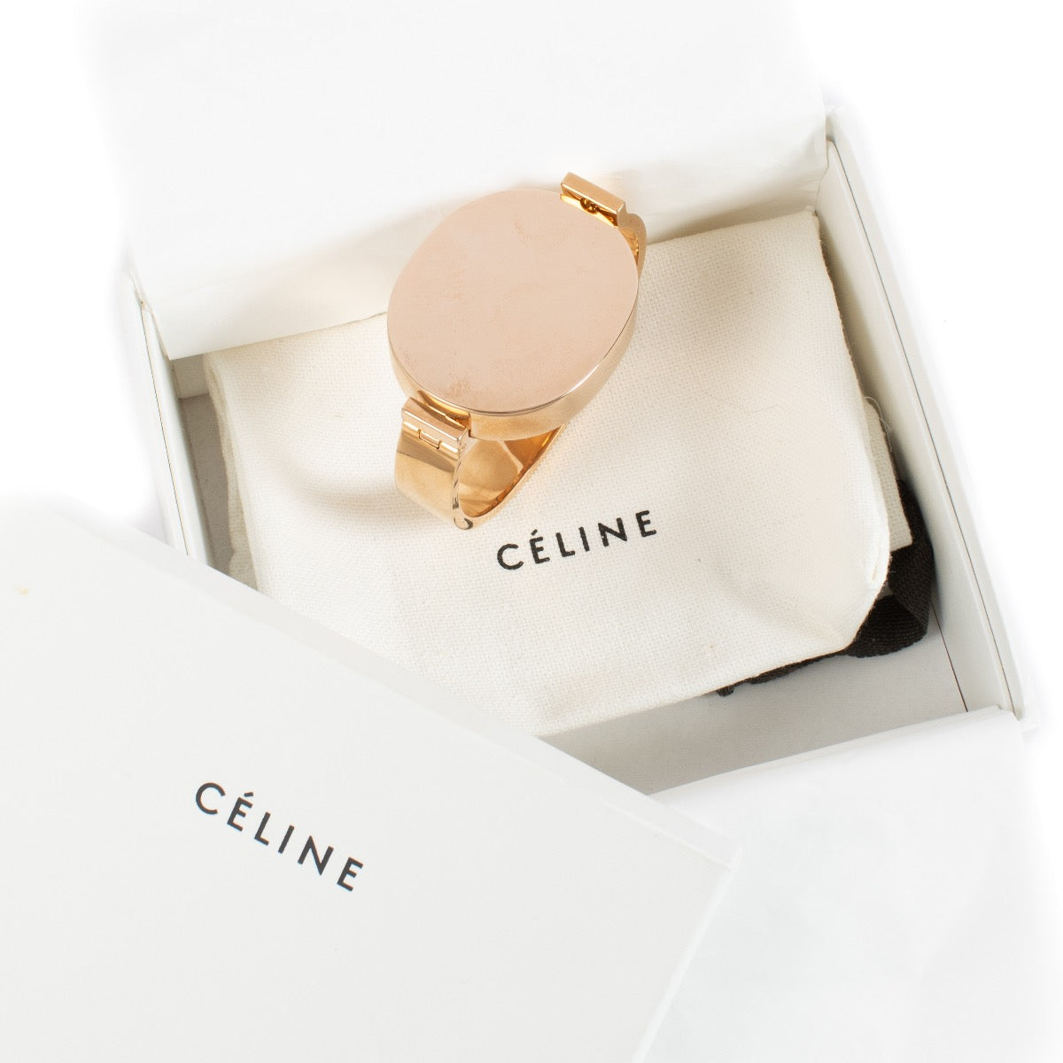 Shop 100% authentic second hand Celine Gold Disc Bracelet on Labellov.vom