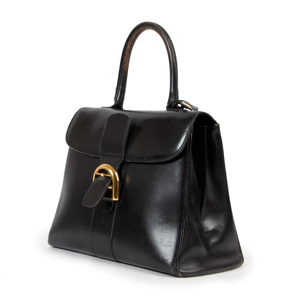 Shop now your favorite 100% authentic Delvaux handbags, at Labellov.