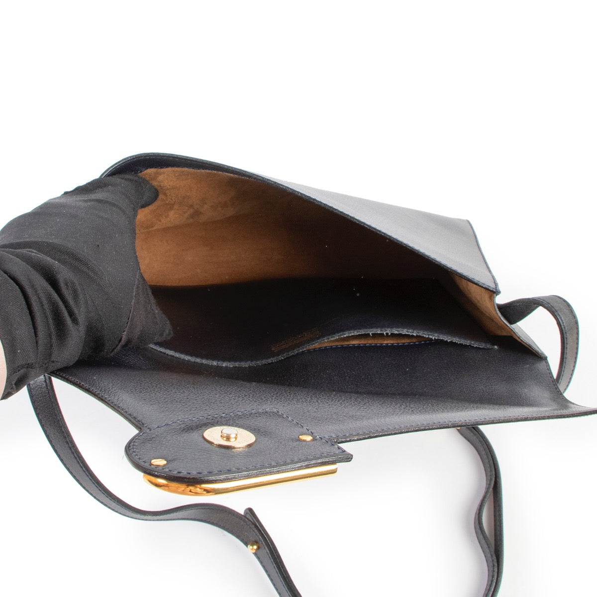 shop safe online at Labellov in Antwerp this 100% authentic second hand Delvaux Blue Shoulder bag