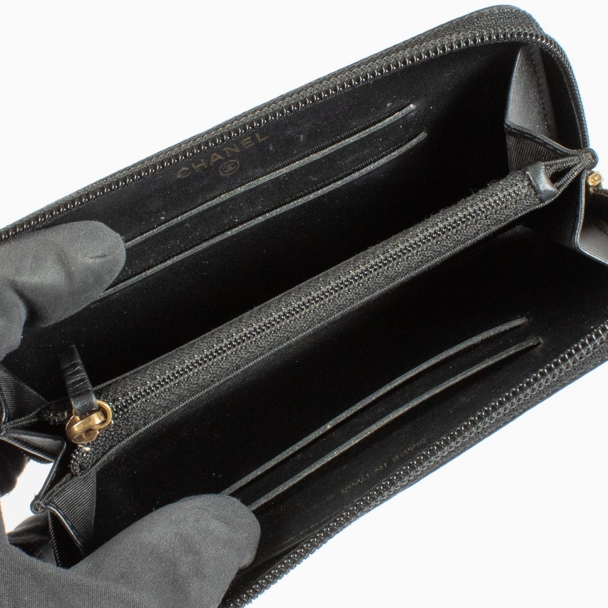 shop 100% authentic second hand Chanel Black Zip Wallet on Labellov.com