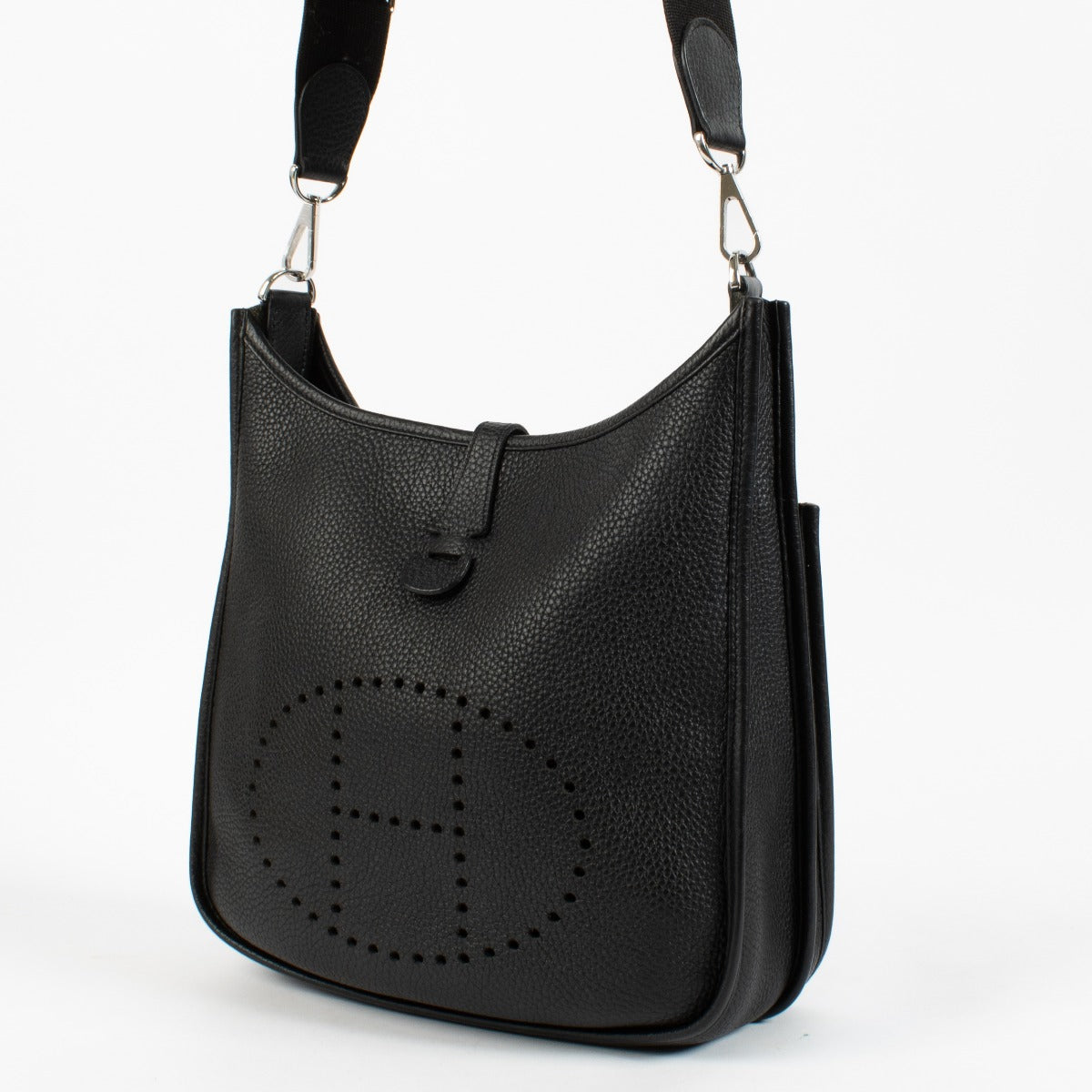 shop 100% authentic second hand Hermès Evelyne III 29 Black Clemence PHW on Labellov.com